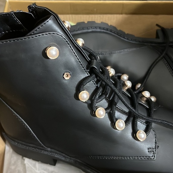 CHARTER CLUB BOOTS - Picture 5 of 5